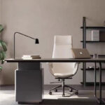 Living Room Furniture Chinese Luxury Writing Desk boss White Office Desk with Drawer Luxury Office Desks